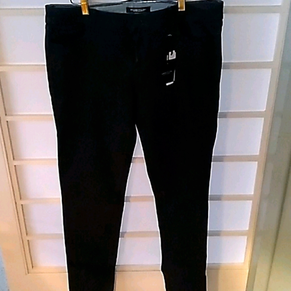 Size 32 Black Habitual jeans NWT